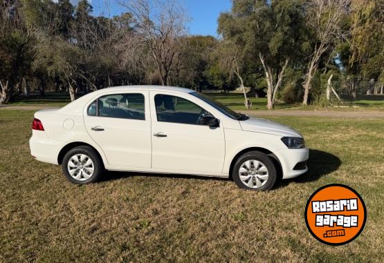 Autos - Volkswagen Voyage 2015 Nafta 162000Km - En Venta