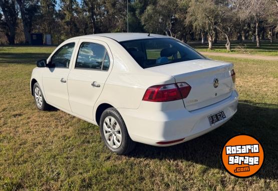 Autos - Volkswagen Voyage 2015 Nafta 162000Km - En Venta