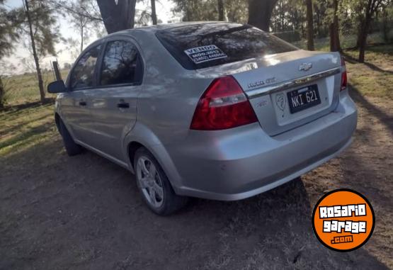 Autos - Chevrolet Aveo 2013 GNC 330000Km - En Venta