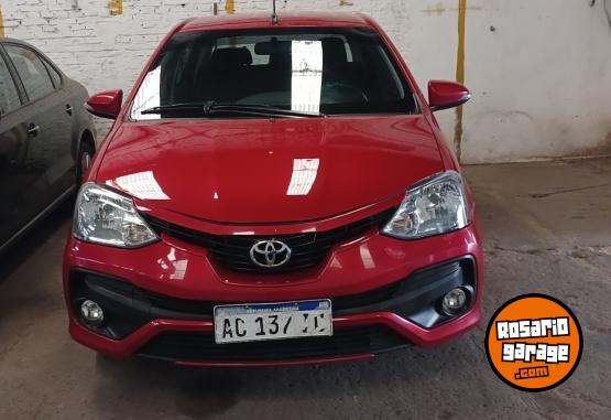 Autos - Toyota ETIOS XLS 2018 Nafta 85000Km - En Venta