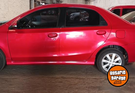 Autos - Toyota ETIOS XLS 2018 Nafta 85000Km - En Venta