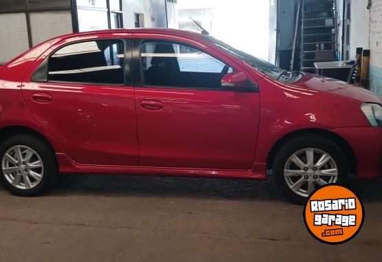 Autos - Toyota ETIOS XLS 2018 Nafta 85000Km - En Venta