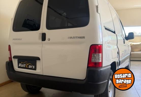 Utilitarios - Peugeot Partner Bussines es 2016 Nafta 117000Km - En Venta