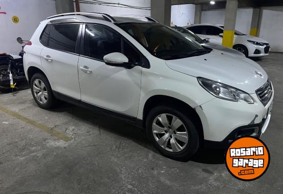 Autos - Peugeot 2008 allure 2017 Nafta 120000Km - En Venta