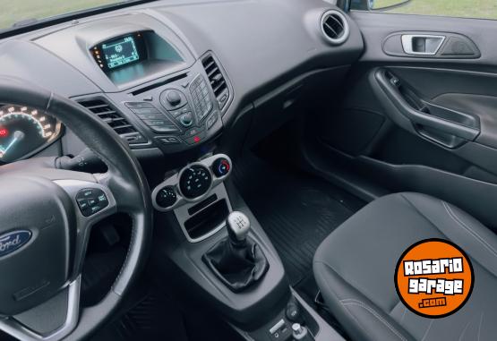 Autos - Ford Firsta 2017 Nafta 78000Km - En Venta