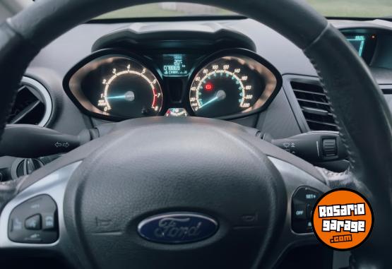 Autos - Ford Firsta 2017 Nafta 78000Km - En Venta