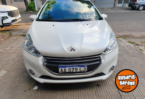 Autos - Peugeot 208 2016 Nafta 69000Km - En Venta