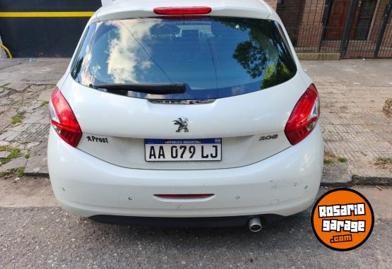 Autos - Peugeot 208 2016 Nafta 69000Km - En Venta