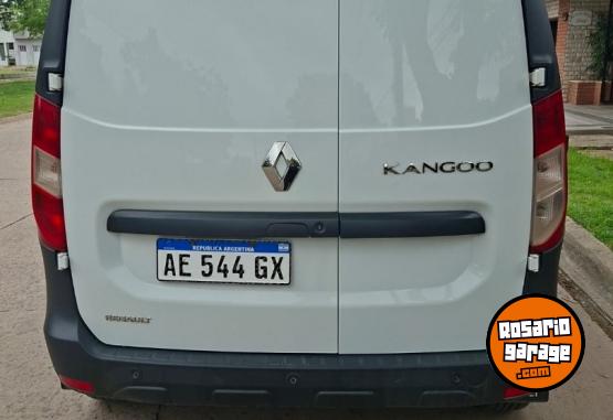 Utilitarios - Renault KANGOO EXPRESS CONF 1.6 S 2020 Nafta 175200Km - En Venta