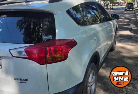 Autos - Toyota RAV4 4x4 A/T FULL 2013 Nafta 262000Km - En Venta