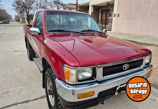 Camionetas - Toyota Hilux 2.8 D 4X4 1994 Diesel 200000Km - En Venta