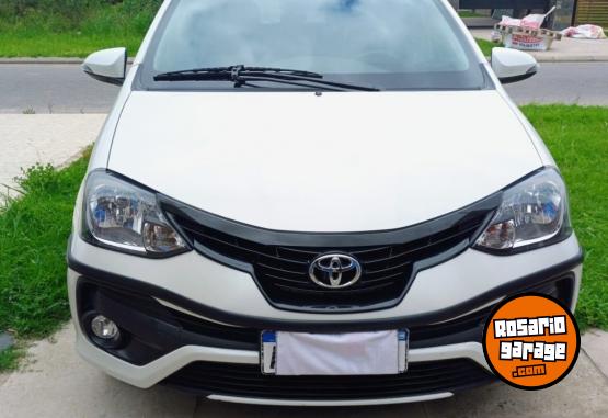 Autos - Toyota Ethios XLS 2018 Nafta 65000Km - En Venta