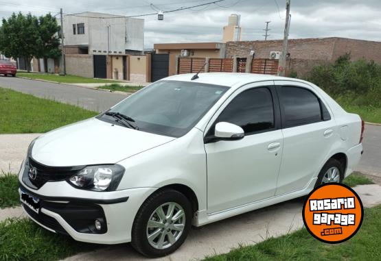 Autos - Toyota Ethios XLS 2018 Nafta 65000Km - En Venta