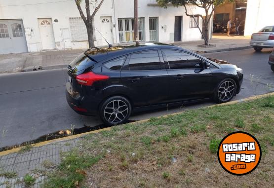 Autos - Ford Focus 2017 Nafta 70000Km - En Venta
