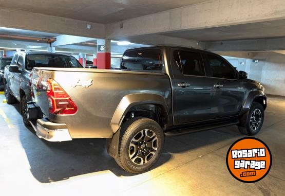 Camionetas - Toyota SRX, 4x4 , Trocha ancha 2024 Diesel 2500Km - En Venta