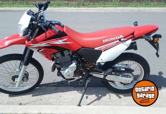 Motos - Honda Tornado 250 2023 Nafta 11111Km - En Venta