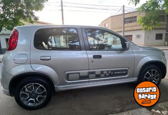 Autos - Fiat UNO SPORTING 2012 Nafta 140000Km - En Venta