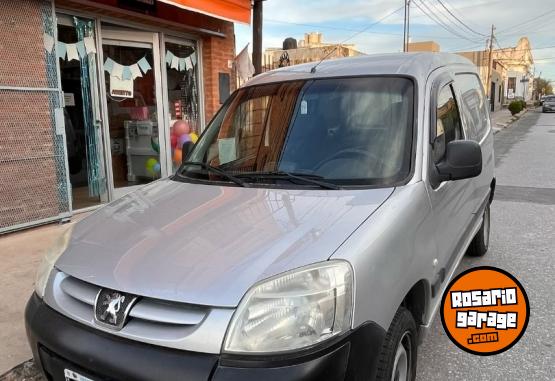 Utilitarios - Peugeot Partner 1.4 2013 Nafta 134000Km - En Venta