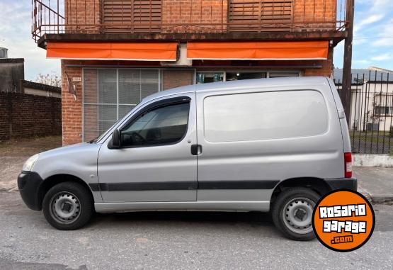 Utilitarios - Peugeot Partner 1.4 2013 Nafta 134000Km - En Venta