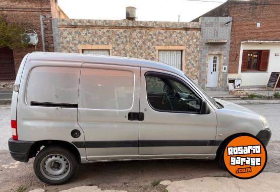 Utilitarios - Peugeot Partner 1.4 2013 Nafta 134000Km - En Venta