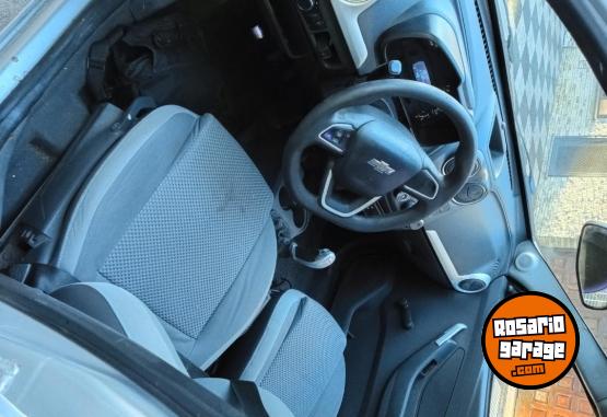 Autos - Chevrolet Agile LS 2015 GNC 150000Km - En Venta