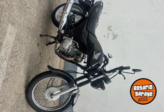 Motos - Honda CB 1 125 2013 Nafta 999999Km - En Venta