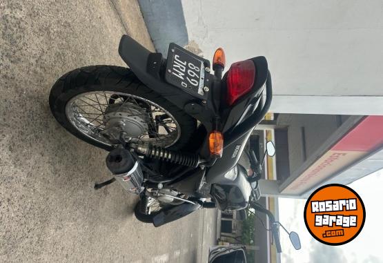 Motos - Honda CB 1 125 2013 Nafta 999999Km - En Venta