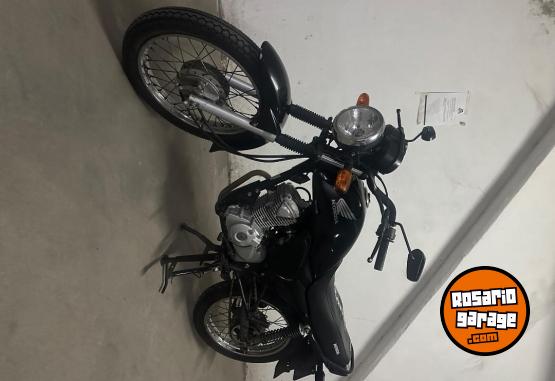 Motos - Honda CB 1 125 2013 Nafta 999999Km - En Venta