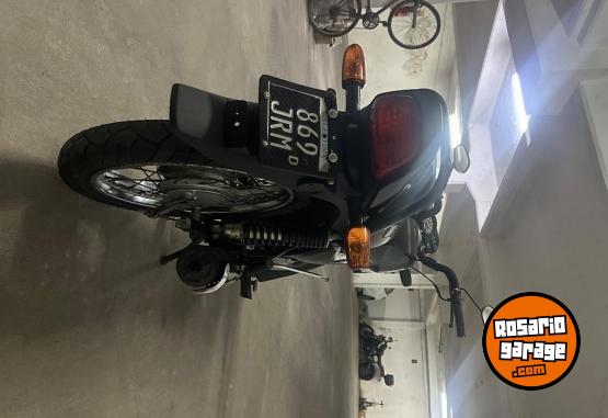 Motos - Honda CB 1 125 2013 Nafta 999999Km - En Venta