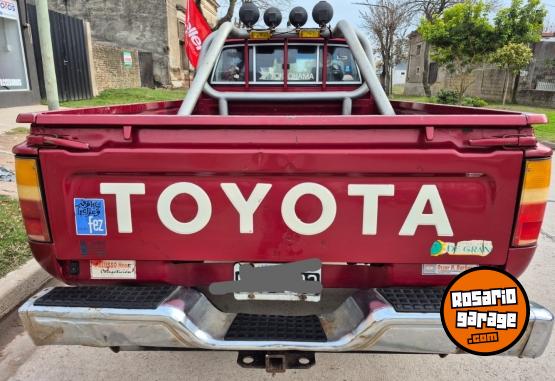 Camionetas - Toyota Hilux 2.8 D. 4x4 1994 Diesel 200000Km - En Venta