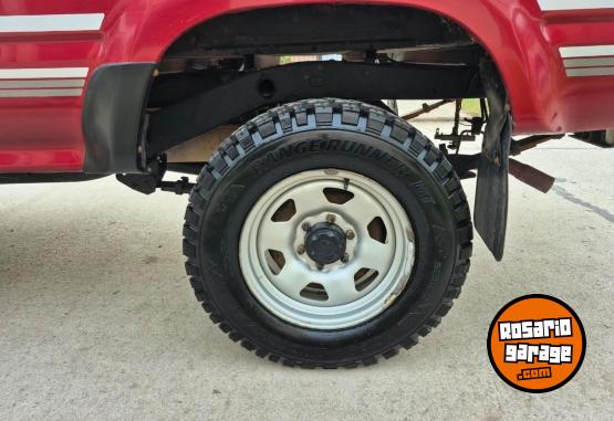Camionetas - Toyota Hilux 2.8 D. 4x4 1994 Diesel 200000Km - En Venta