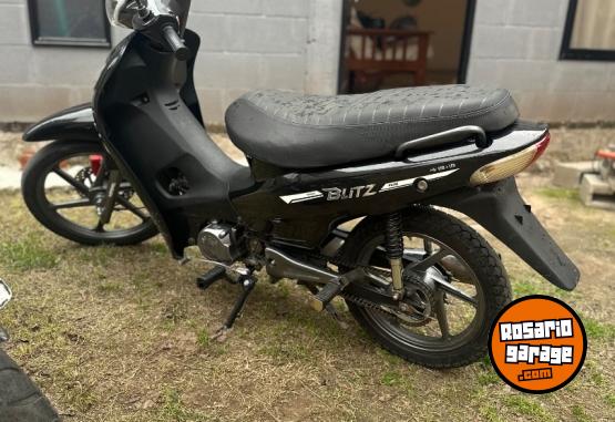 Motos - Motomel 110 Blitz plus 2024 Nafta 13500Km - En Venta
