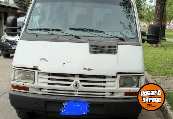 Utilitarios - Renault Traffic 2001 Nafta 1234Km - En Venta