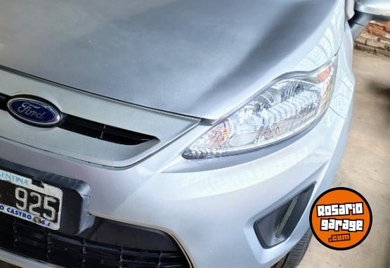 Autos - Ford Fiesta kinetic 2011 Nafta 178000Km - En Venta