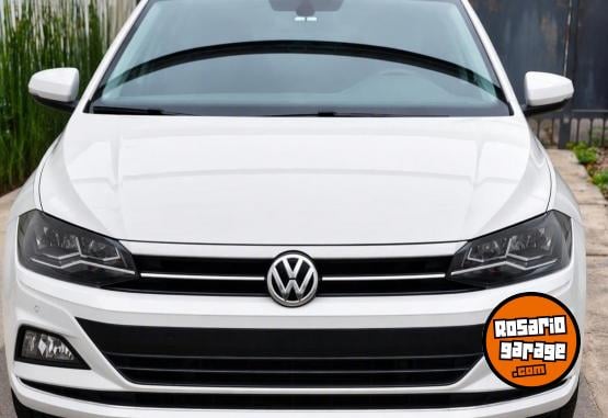 Autos - Volkswagen Virtus Highline 2018 Nafta 89000Km - En Venta