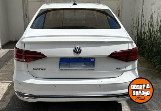 Autos - Volkswagen Virtus Highline 2018 Nafta 89000Km - En Venta