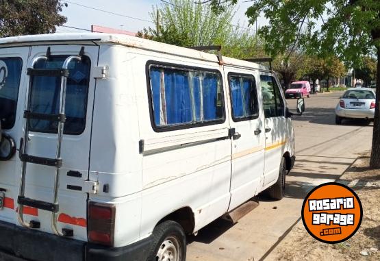 Utilitarios - Renault Trafic 1994 GNC 100Km - En Venta