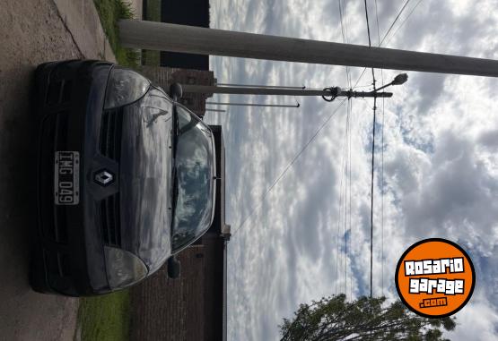Autos - Renault Clio pack plus 2010 Nafta 240000Km - En Venta