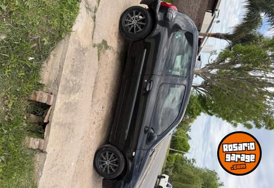 Autos - Renault Clio pack plus 2010 Nafta 240000Km - En Venta
