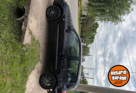 Autos - Renault Clio pack plus 2010 Nafta 240000Km - En Venta