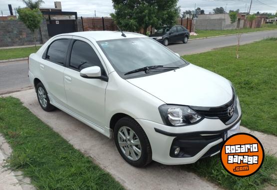 Autos - Toyota Etios xls 2018 Nafta 65000Km - En Venta