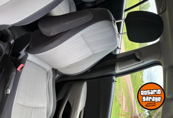 Autos - Chevrolet Tracker 2015 Nafta 138000Km - En Venta