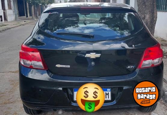 Autos - Chevrolet Ónix joy 2017 Nafta 82000Km - En Venta