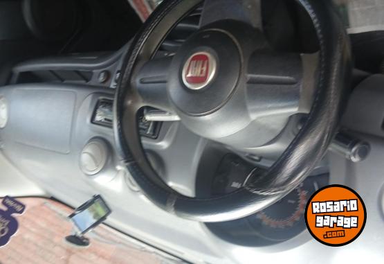 Autos - Fiat Uno attractive 2012 GNC 133600Km - En Venta