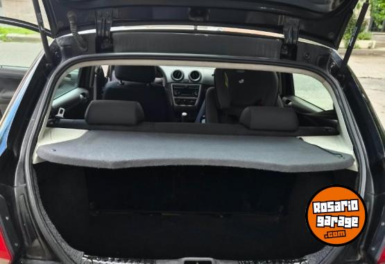 Autos - Volkswagen GOL TREND 1.6 2014 Nafta 118000Km - En Venta
