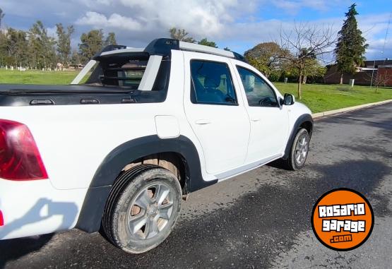 Camionetas - Renault Oroch ousider plus 2.0 2016 GNC 234300Km - En Venta