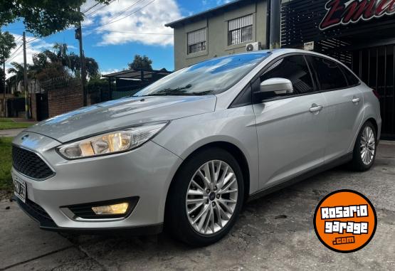 Autos - Ford Focus se plus 2016 Nafta 63000Km - En Venta