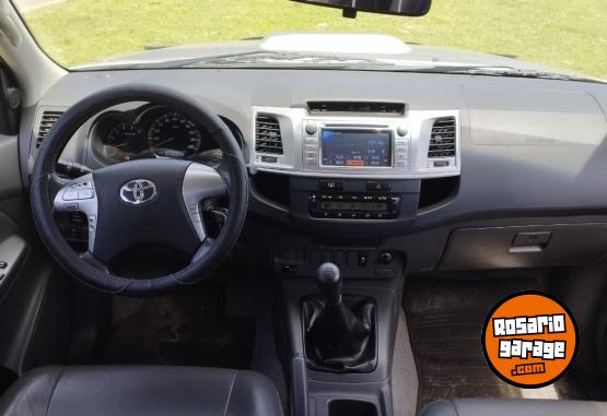 Camionetas - Toyota HILUX 2013 Diesel 180000Km - En Venta