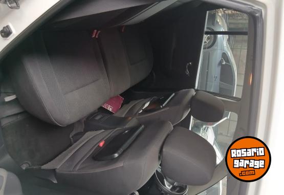 Camionetas - Renault Koleos Dinamique 4x4 MT 2011 Nafta 160000Km - En Venta