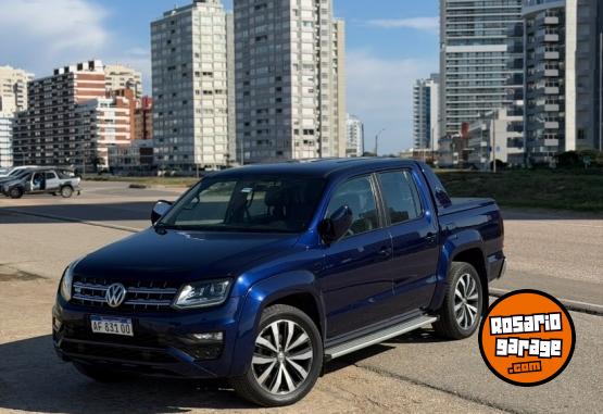 Camionetas - Volkswagen Amarok v6 2023 Diesel 70000Km - En Venta